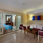 Moevenpick Tekirova منتجع 5*