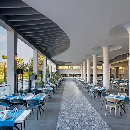 Resort Moevenpick Antalya