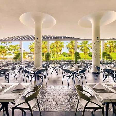 Resort Moevenpick Antalya