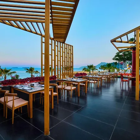 Moevenpick Antalya Resort 5*