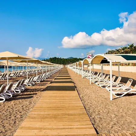 Moevenpick Antalya Resort 5*