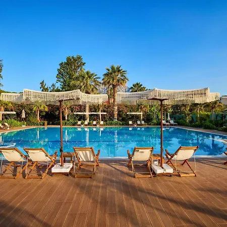 Resort Moevenpick Antalya 5*