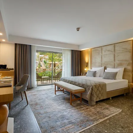Moevenpick Antalya 5*