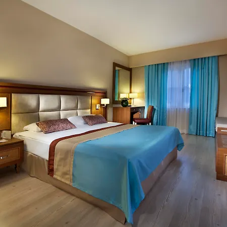 Moevenpick Tekirova אתר נופש 5*