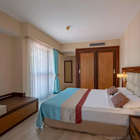 אתר נופש Moevenpick Tekirova