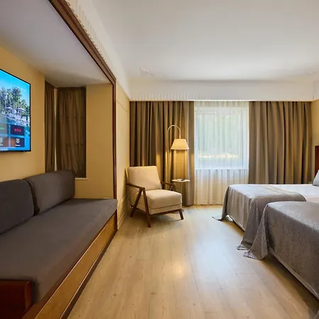 Moevenpick Tekirova 5*